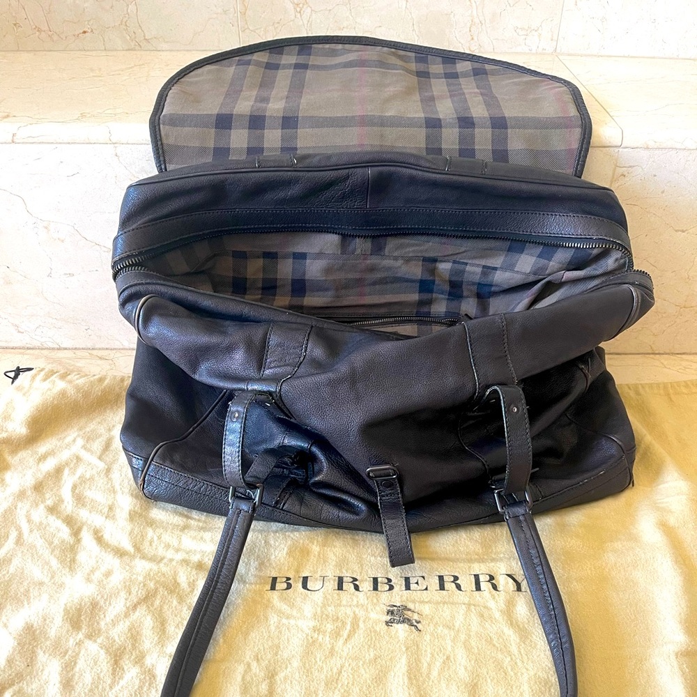 Burberry Leather Travel Bag/Duffle Bag
